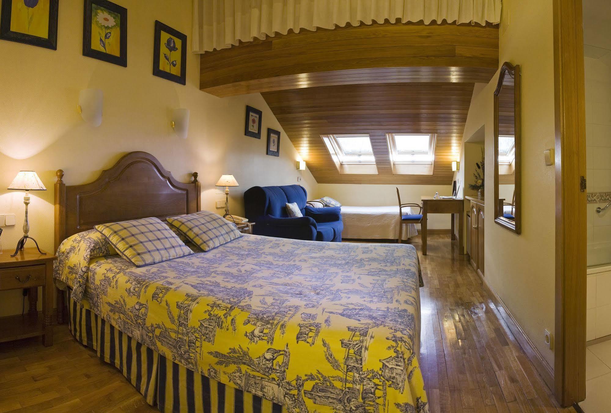 Hotel Ekai Ecay Zewnętrze zdjęcie