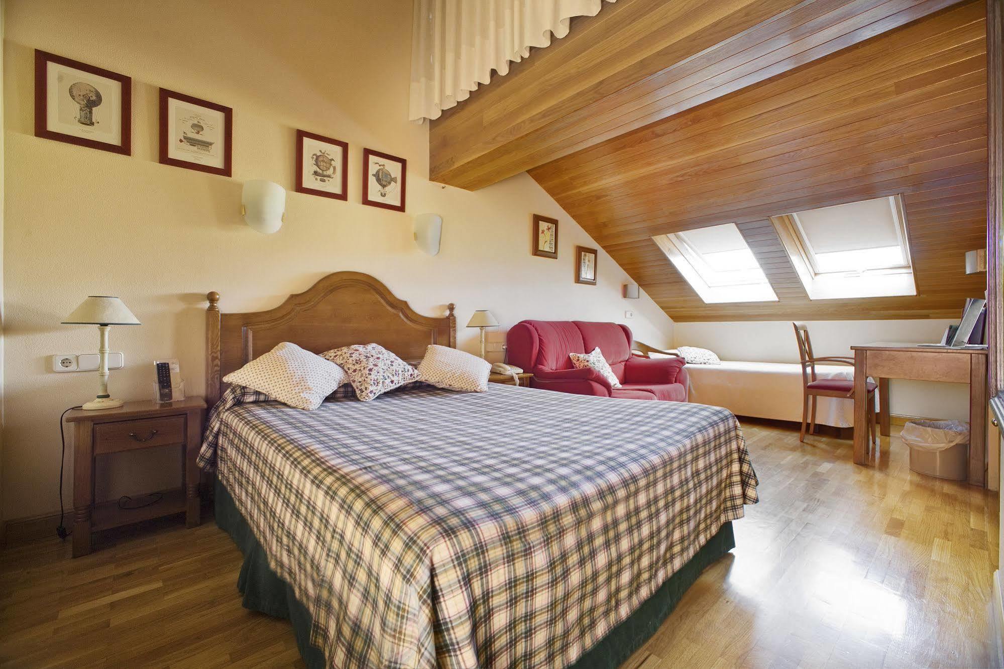 Hotel Ekai Ecay Zewnętrze zdjęcie